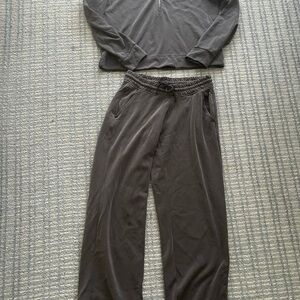 Athleta Charcoal Relaxed Set